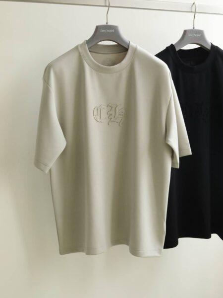 [크롬하츠] 고딕 레터링 티셔츠 (2 COLORS)