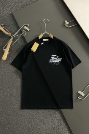 [버버리] 에퀘스트리안 나이트 디자인 자수 티셔츠