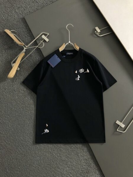 [루이비통] 세일보트 자수 코튼 티셔츠