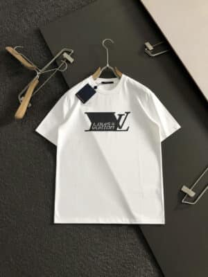 [루이비통] 그래픽 로고 프린트 티셔츠