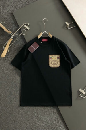 [구찌] 인터로킹 G 패치 티셔츠