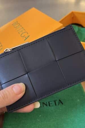 [보테가베네타] 인트레치아토 지퍼 카드 케이스