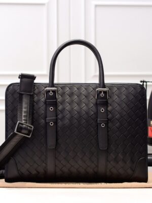 [보테가베네타] 인트레치아토 가죽 비즈니스 서류 가방