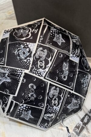 [샤넬] 2026 시즌 신상 클래식 3단 전 자동 우양산 (2 COLOR)