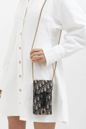 [디올] 오블리크 새들 버티컬 체인 파우지