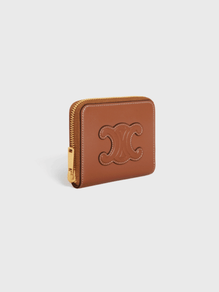 [셀린느] 퀴르 트리옹프 컴팩트 지퍼 지갑 - 부드러운 카프스킨 10K533DR8.04LU (2 COLORS)