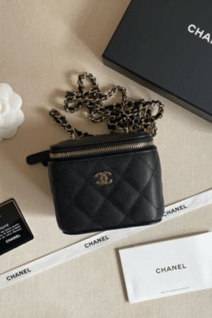 [샤넬] 미니 베니티백 캐비어 블랙 체인 금장 AP1340