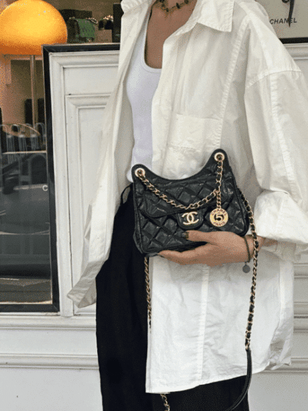 [샤넬] 포켓 스몰 호보 백 AS3710