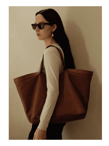 [생로랑] 가죽 소재의 y 토트 817602AAEC36359