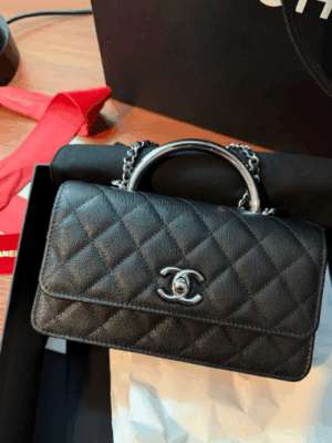 [샤넬] 체인 파우치 AP4498