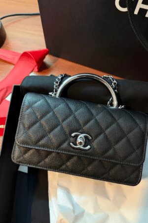 [샤넬] 체인 파우치 AP4498