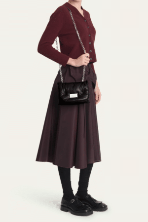 [메종마르지엘라] 글램 플랩 숄더백 스몰 블랙 SB1WG0019P4300T8013