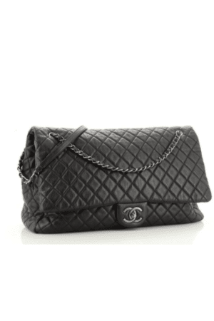 [샤넬] 퀼팅 XXL 트래블 플랩백 블랙 AS4661