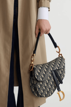 [디올] 새들 스트랩백 M0455CTZQ