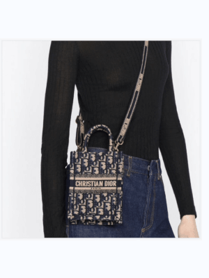 [디올] 오블리크 미니 휴대폰 토트백 S5555CRIW