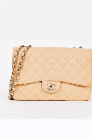 [샤넬] 클래식 라지 플랩 백 캐비어 베이지 은장 A58600