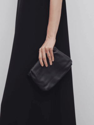 [더 로우] 부어스 클러치 백 레더 토프 (3 COLOR)