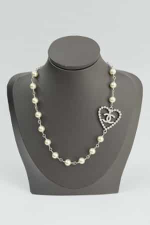 [샤넬] CC 하트 진주 목걸이