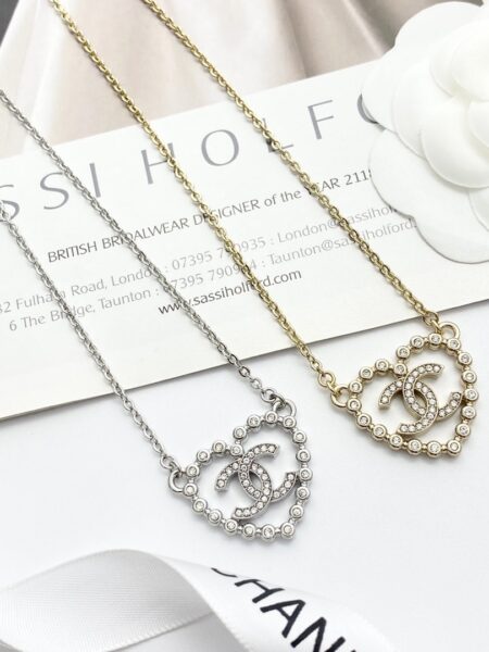 [샤넬] 하트 CC 로고 네크리스 ABF459