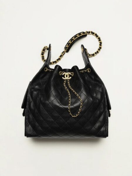 [샤넬] 25백 호보 미디엄 블랙 캐비어 AS5311