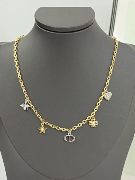 [디올] Petit CD Lucky Charms 목걸이 N3392WOMRS