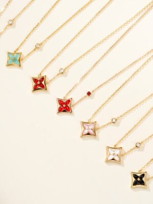 [루이비통] 컬러 블라썸 BB 스타 펜던트 Q93711