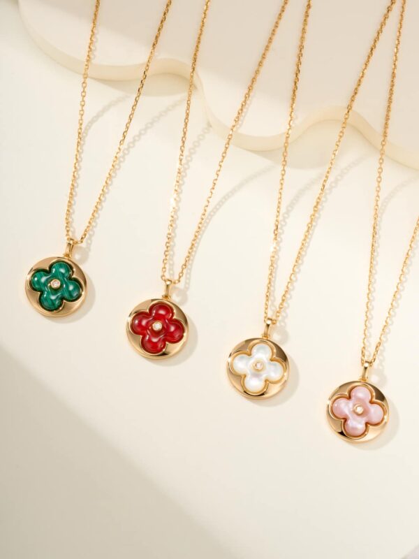 [루이비통] 컬러 블라썸 썬 목걸이 Q93520