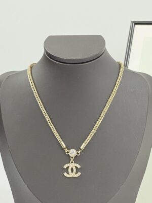 [샤넬] 크리스탈 CC 펜던트 목걸이
