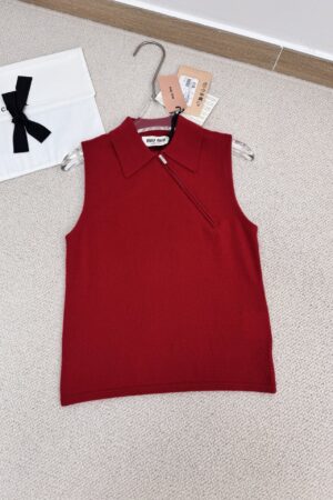 [미우미우] 슬리브리스 캐시미어 폴로 셔츠 MML00D