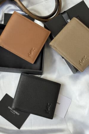 [생로랑] 까산드르 섀도우 이스트웨스트 그레인 가죽 지갑 687102 (2 COLORS)