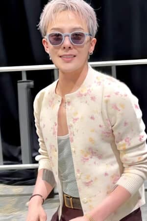 [프라다] 플로럴 프린트 울 가디건 P25N85