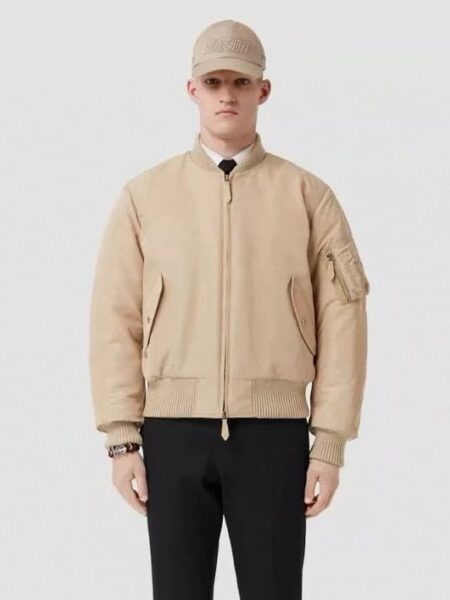 [버버리] 로고 프린트 나일론 보머 재킷 (2 COLORS)