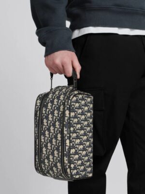 [디올] 토일레트리 백 2ESCA494YKY_H27E