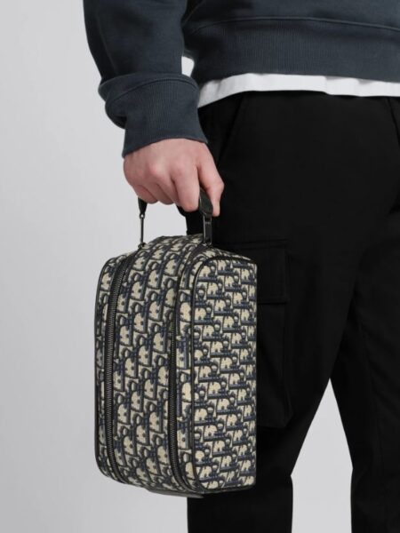 [디올] 토일레트리 백 2ESCA494YKY_H27E