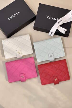 [샤넬] 클래식 여권 지갑 AP3791 (4 Colors)