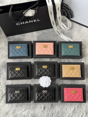 [샤넬] 보이 샤넬 카드홀더 A84431