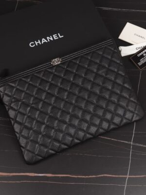 [샤넬] 보이 라지 클러치 A84407