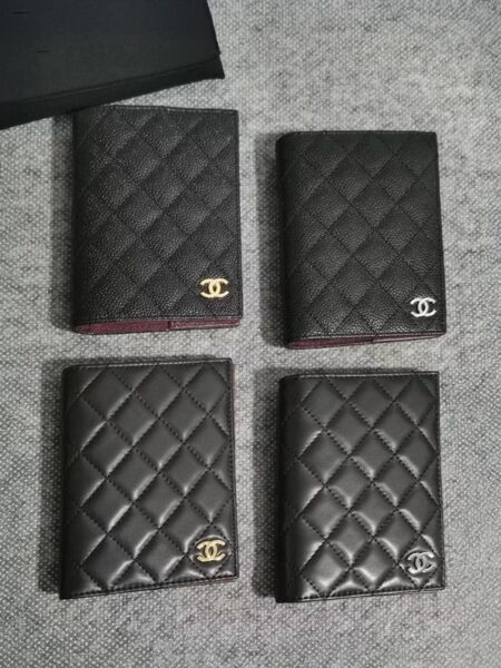 [샤넬] 클래식 여권지갑 AP0218 (4 Colors)