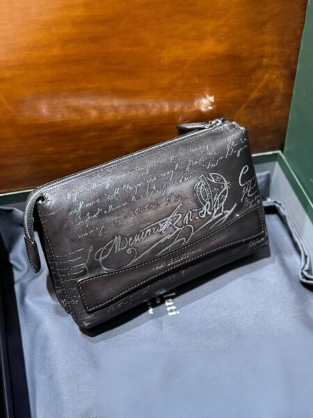 [벨루티] 테르시오 스크리토 가죽 파우치 TERSIO_NEO-JOUR-V2