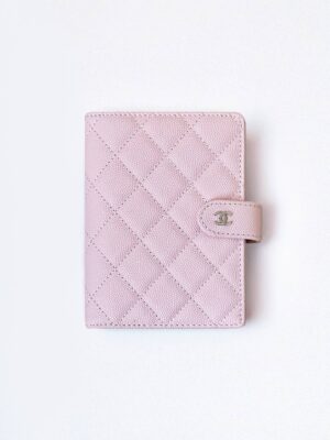 [샤넬] 클래식 여권지갑 AP3791