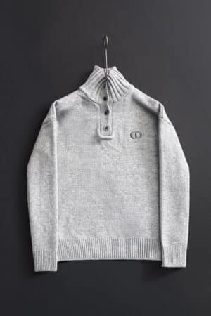 [디올] 터틀넥 버튼업 스웨터 (2 COLORS)