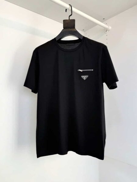 [프라다] 크루넥 티셔츠 (2 COLORS)