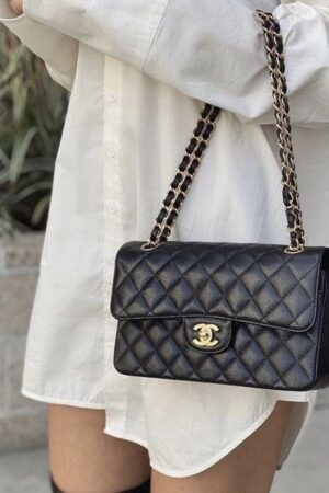 [베트남 출고] 샤넬 클래식백(스몰) 블랙 캐비어 금장 A01113