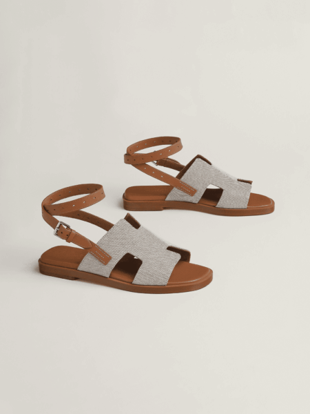 [에르메스] Maya 샌들 H261065Z (2 COLORS)