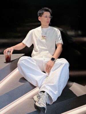 [버버리] 에퀘스트리언 나이트 자수 티셔츠 (2 COLORS)