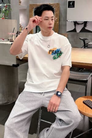 [프라다] 프린트 반팔 티셔츠 (2 COLORS)