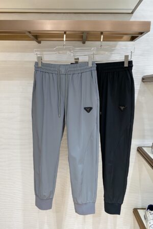 [프라다] 스포츠 조거 팬츠 (2 COLORS)