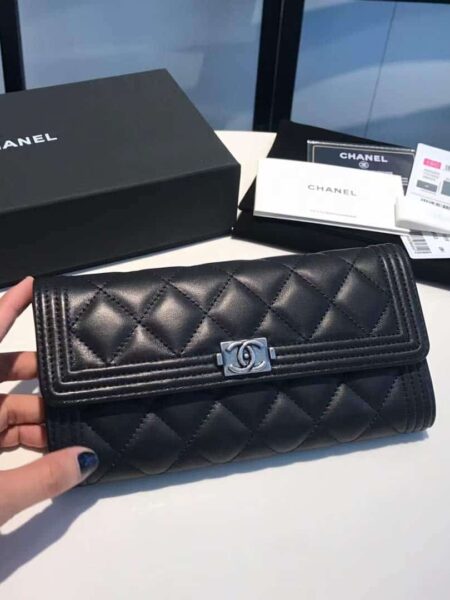 [샤넬] 보이 장지갑 램스킨 80283