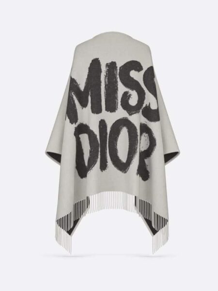 [디올] 그래피티 폰초