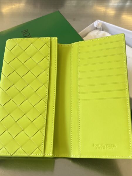 [보테가베네타] 인트레치아토 장지갑 749436 (상급)